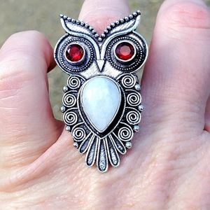 New Garnet & Rainbow Moonstone Mystical Owl 925 Silver Ring.